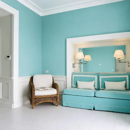 500 Meters From The Port, Sea View, And Air Conditioning Apartment