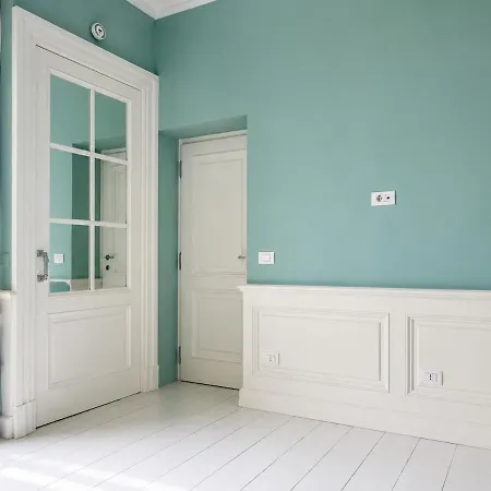 500 Meters From The Port, Sea View, And Air Conditioning Apartment